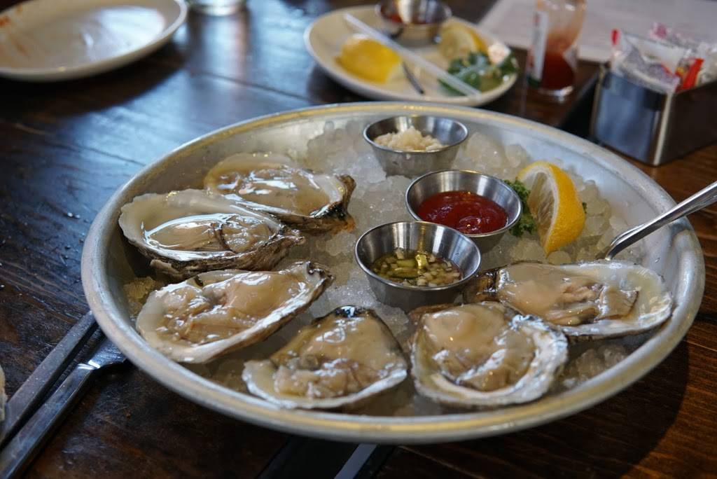 Plank Seafood Provisions | restaurant | 1205 Howard St, Omaha, NE 68102, USA | 4025074480 OR +1 402-507-4480