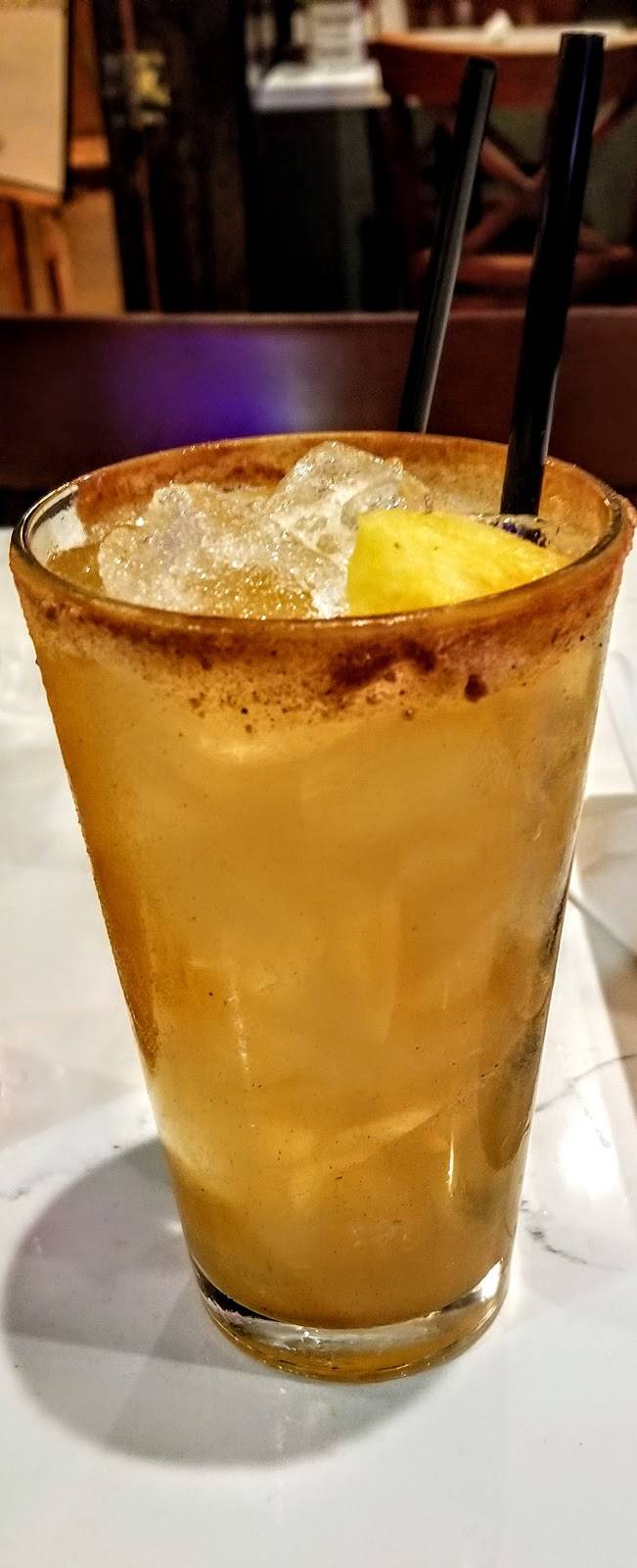 The Strawberry Tap | restaurant | 110 E Reynolds St, Plant City, FL 33563, USA | 8137563380 OR +1 813-756-3380