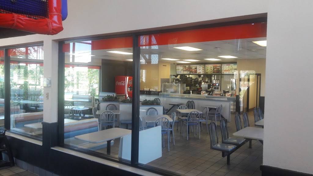 Burger King | restaurant | 1255 N Nob Hill Rd, Davie, FL 33324, USA | 9546652794 OR +1 954-665-2794