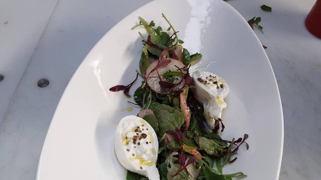 Nick & Tonis | restaurant | 136 Main St, East Hampton, NY 11937, USA | 6313243550 OR +1 631-324-3550