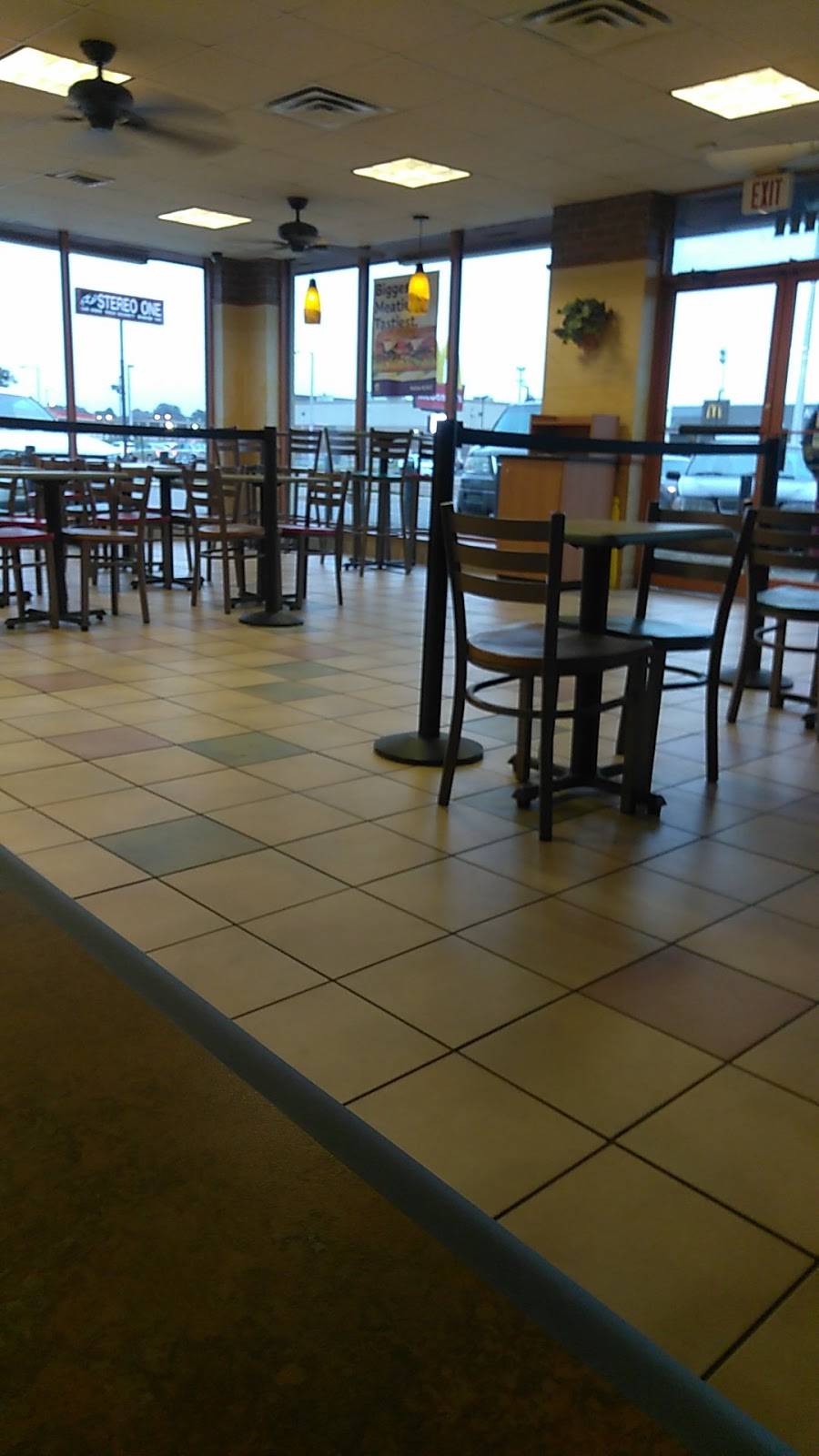 Subway | restaurant | 3647 S Mendenhall Rd, Memphis, TN 38115, USA | 9013654348 OR +1 901-365-4348