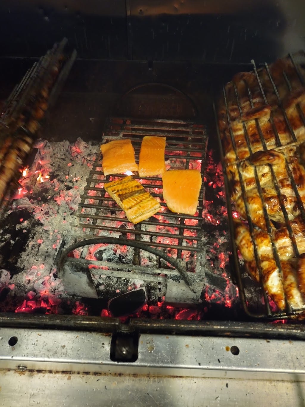 Brick City Bbq LLC. Churrasquiera | restaurant | 485 W Market St, Newark, NJ 07107, USA | 9734121888 OR +1 973-412-1888