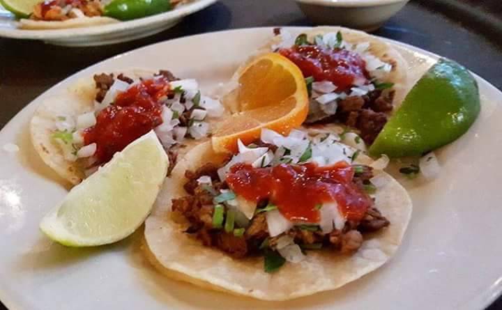 La Vida Taqueria | restaurant | 3620 W 1st St, Santa Ana, CA 92703, USA | 7148395390 OR +1 714-839-5390