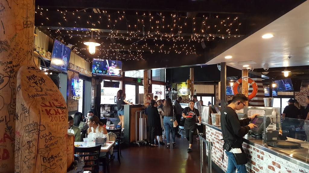 The Boiling Crab | restaurant | 10875 Kinross Ave, Los Angeles, CA 90024, USA | 3102084888 OR +1 310-208-4888