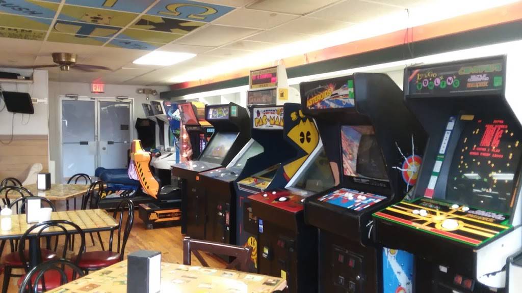 Garcias Pizza | restaurant | 1099 W Main St, Decatur, IL 62522, USA | 2174241800 OR +1 217-424-1800