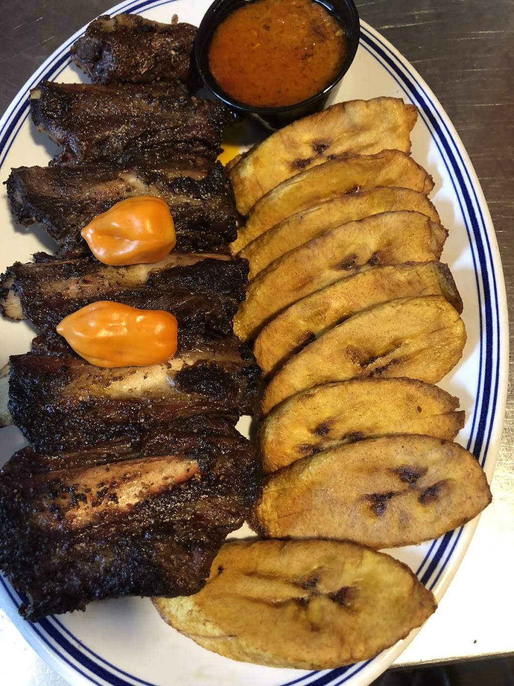 Tracxx Grill And LOUNGE | restaurant | 1644 Atlanta Rd SE, Marietta, GA 30060, USA | 6784241220 OR +1 678-424-1220