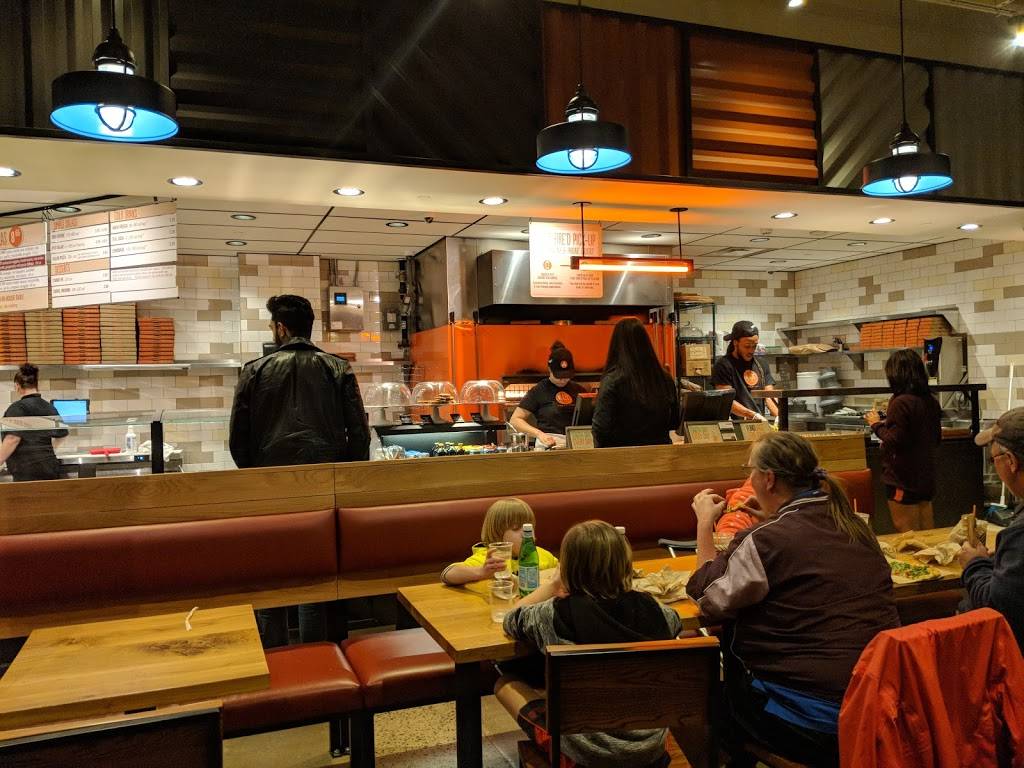 Blaze Pizza | meal takeaway | 280 Eisenhower Pkwy, Livingston, NJ 07039, USA | 9737861822 OR +1 973-786-1822