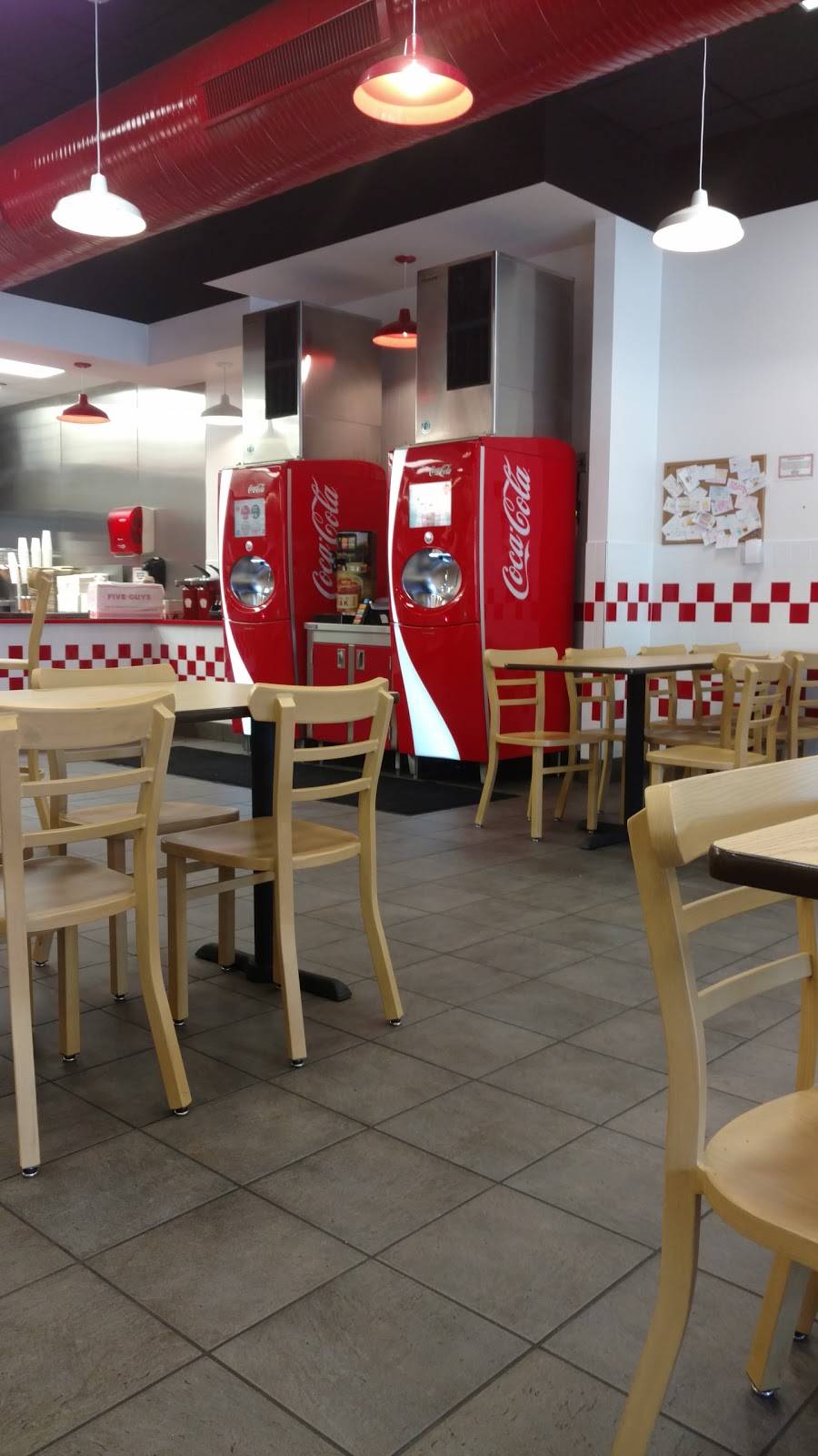 Five Guys | meal takeaway | 6441 Lee Hwy, Warrenton, VA 20187, USA | 5408782065 OR +1 540-878-2065