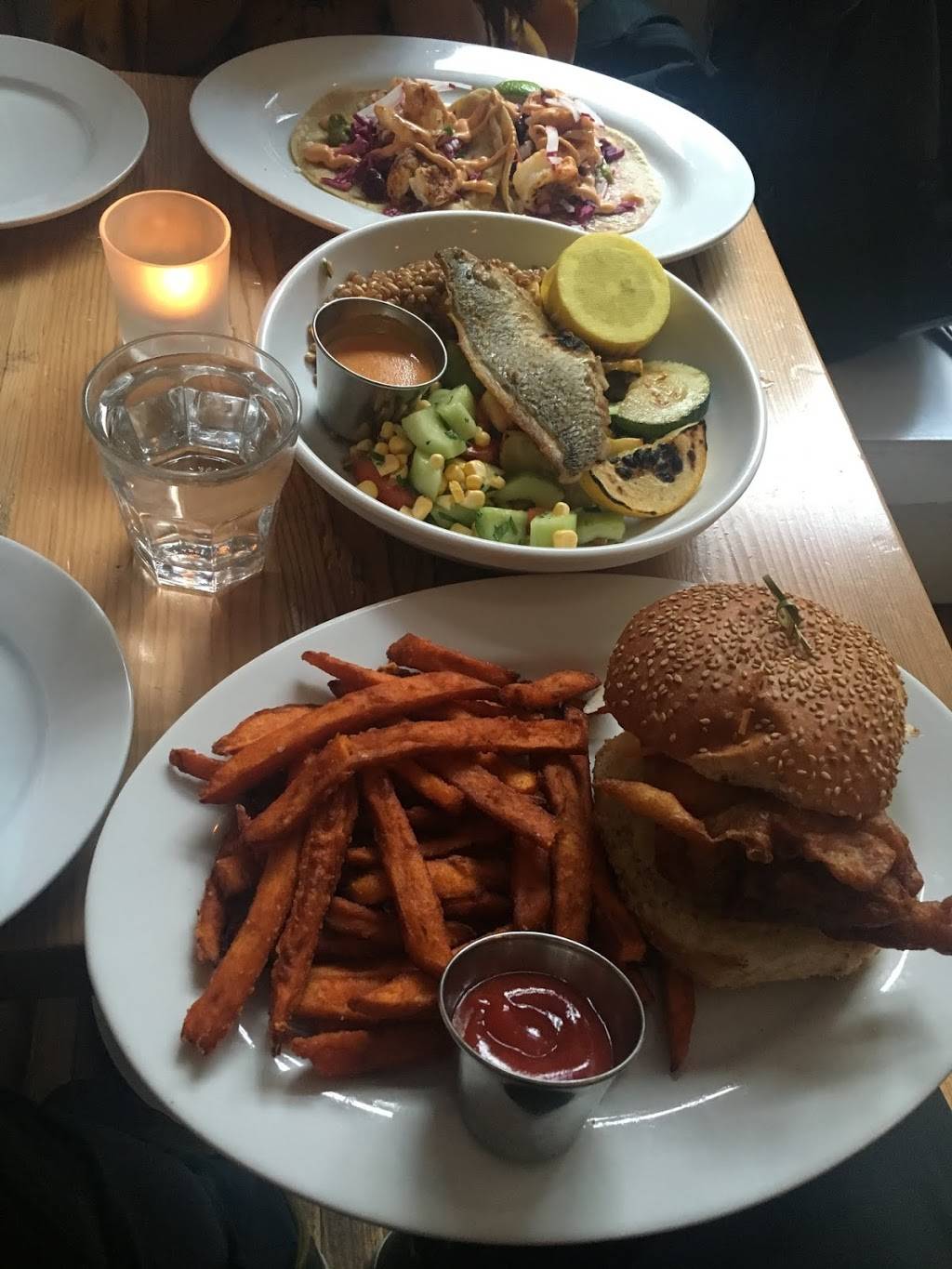 Seamores | restaurant | 66 Water St, Brooklyn, NY 11201, USA | 7186636550 OR +1 718-663-6550