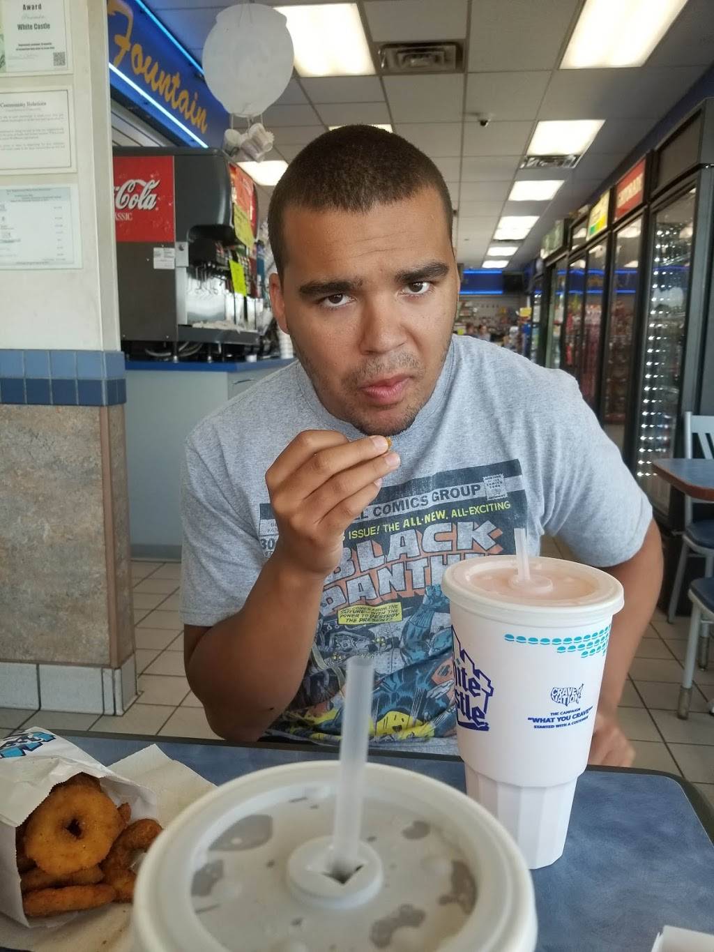 White Castle | restaurant | 10910 New Haven Rd, Harrison, OH 45030, USA | 5133675553 OR +1 513-367-5553