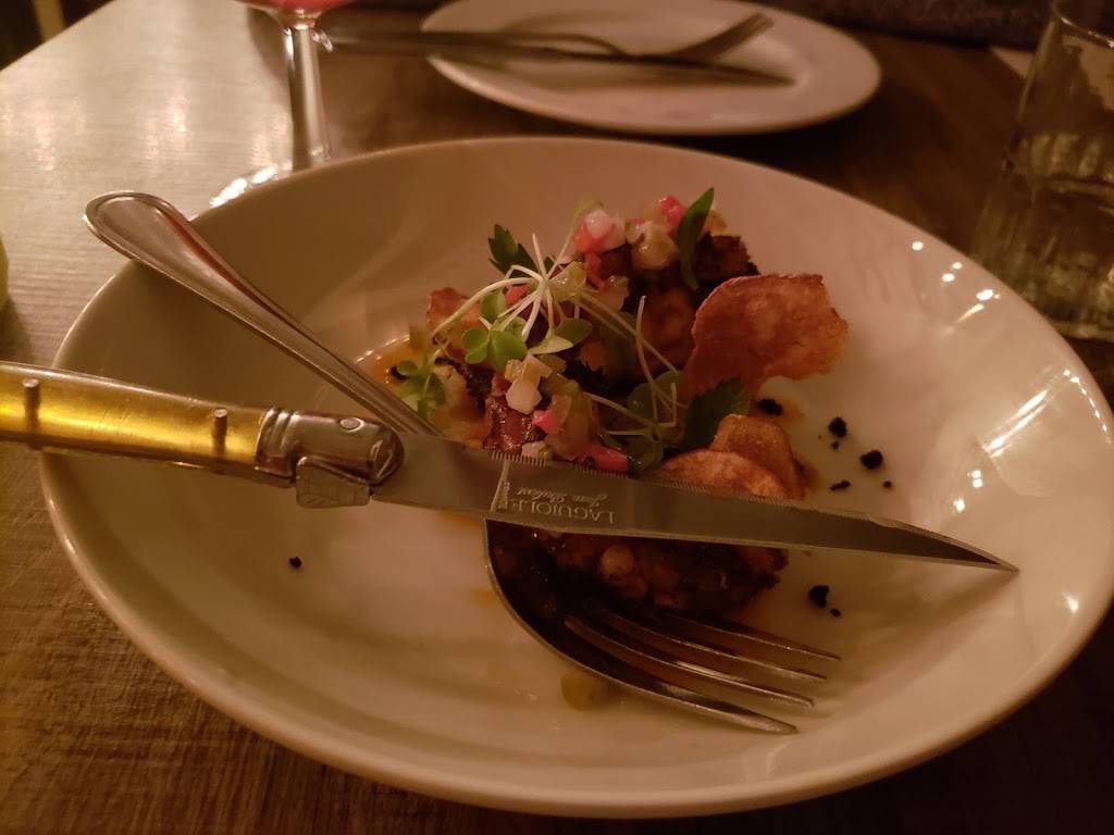 Cellar Door Restaurant | restaurant | 3003 Lake Shore Blvd W, Etobicoke, ON M8V 1K2, Canada | 4162530303 OR +1 416-253-0303