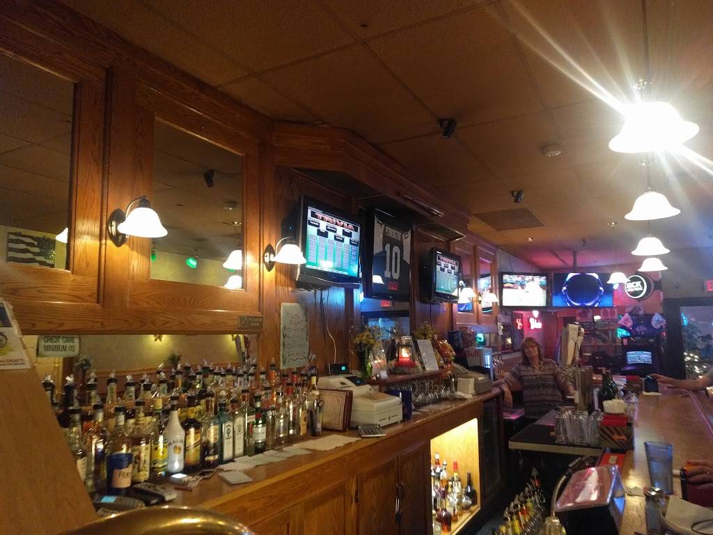 Chics | restaurant | 226 Kingston Plaza, Kingston, NY 12401, USA | 8453311537 OR +1 845-331-1537