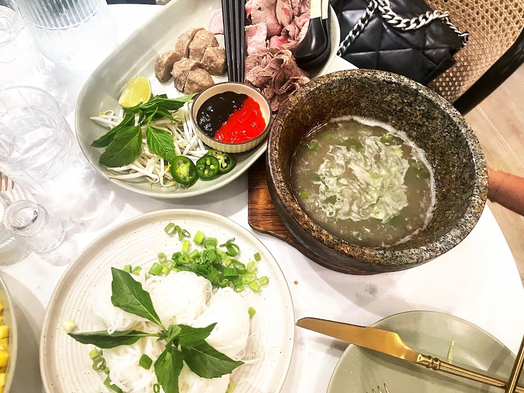 Eves Garden Lounge & Bar | restaurant | 11207 Reston Station Blvd, Reston, VA 20190, USA | 5713130741 OR +1 571-313-0741