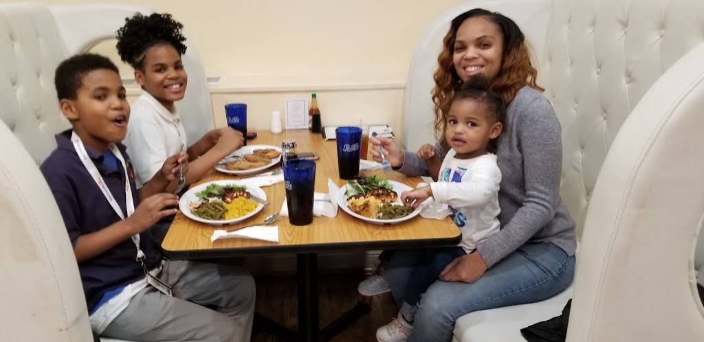 Blue Moon Family Grill | restaurant | 9036 Liberty Rd, Randallstown, MD 21133, USA | 2403138563 OR +1 240-313-8563