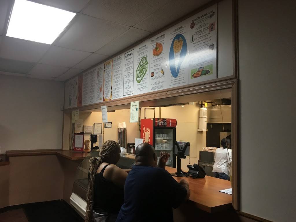 Shores Xpress | restaurant | 3851 S Michigan Ave, Chicago, IL 60653, USA | 7732853600 OR +1 773-285-3600