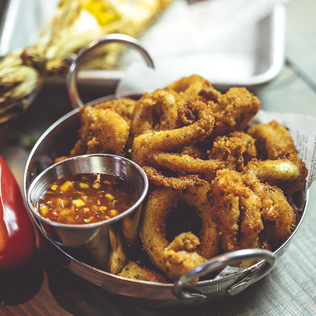 Crabulous Boil Seafood | restaurant | 379 Bloomfield Ave, Montclair, NJ 07042, USA | 9737833335 OR +1 973-783-3335