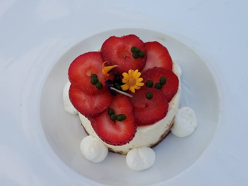 Atlantic | restaurant | 2 Main St, Edgartown, MA 02539, USA | 5086277001 OR +1 508-627-7001