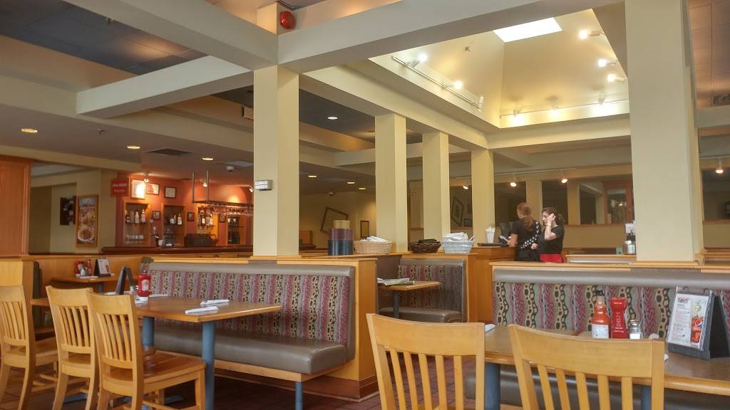 Swiss Chalet | restaurant | 6430 Erin Mills Pkwy, Mississauga, ON L5N 3P3, Canada | 9058585849 OR +1 905-858-5849