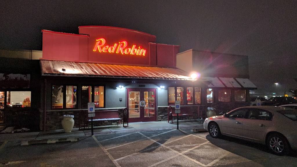 Red Robin Gourmet Burgers and Brews | restaurant | 6420 Grand Ave, Gurnee, IL 60031, USA | 8478550001 OR +1 847-855-0001