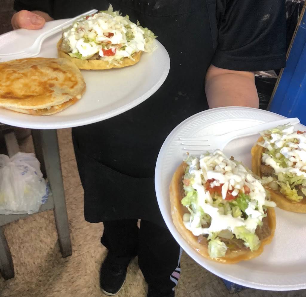 La Fonda | restaurant | 2062 SE 21st St, Topeka, KS 66607, USA | 7854085332 OR +1 785-408-5332