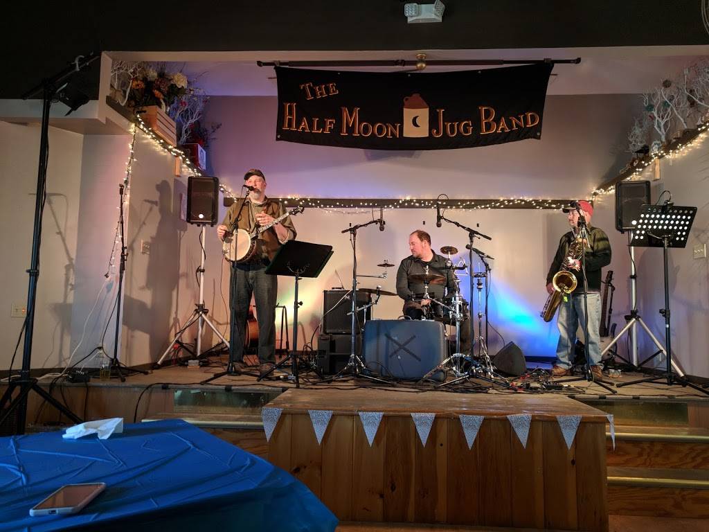 Chaps Saloon | restaurant | 1301 Long Plains Rd, Buxton, ME 04093, USA | 2072989044 OR +1 207-298-9044