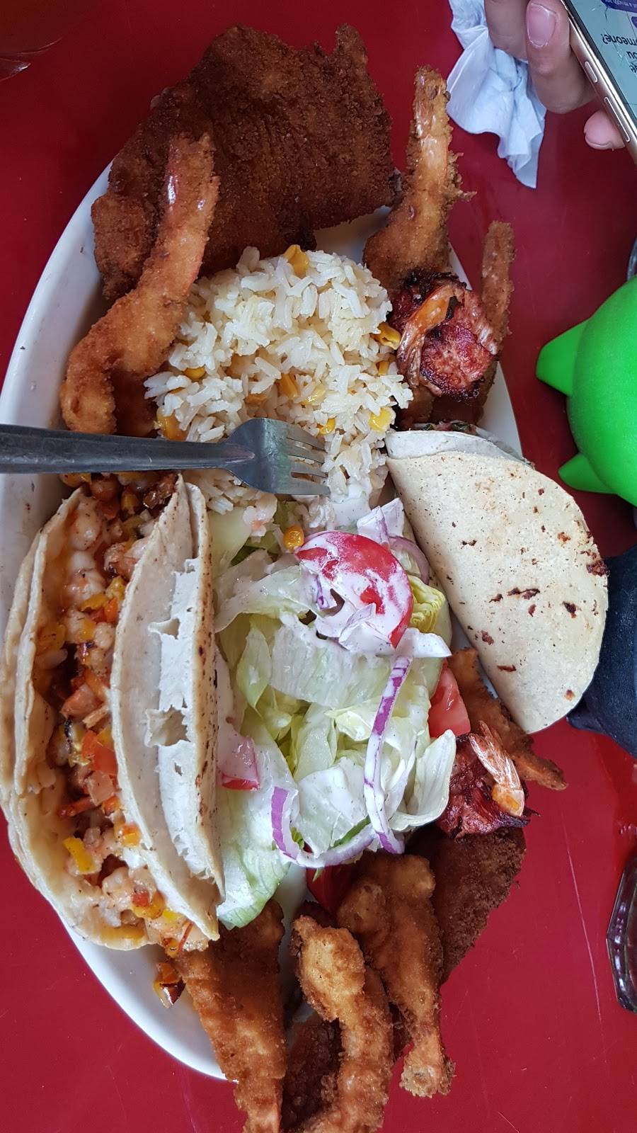 Mariscos La Pulmonia | restaurant | Oscar Baylón Chacón 71, Desarrollo Urbanoejido Matamoros, Tijuana, B.C., Mexico | 016645685889 OR +52 664 568 5889