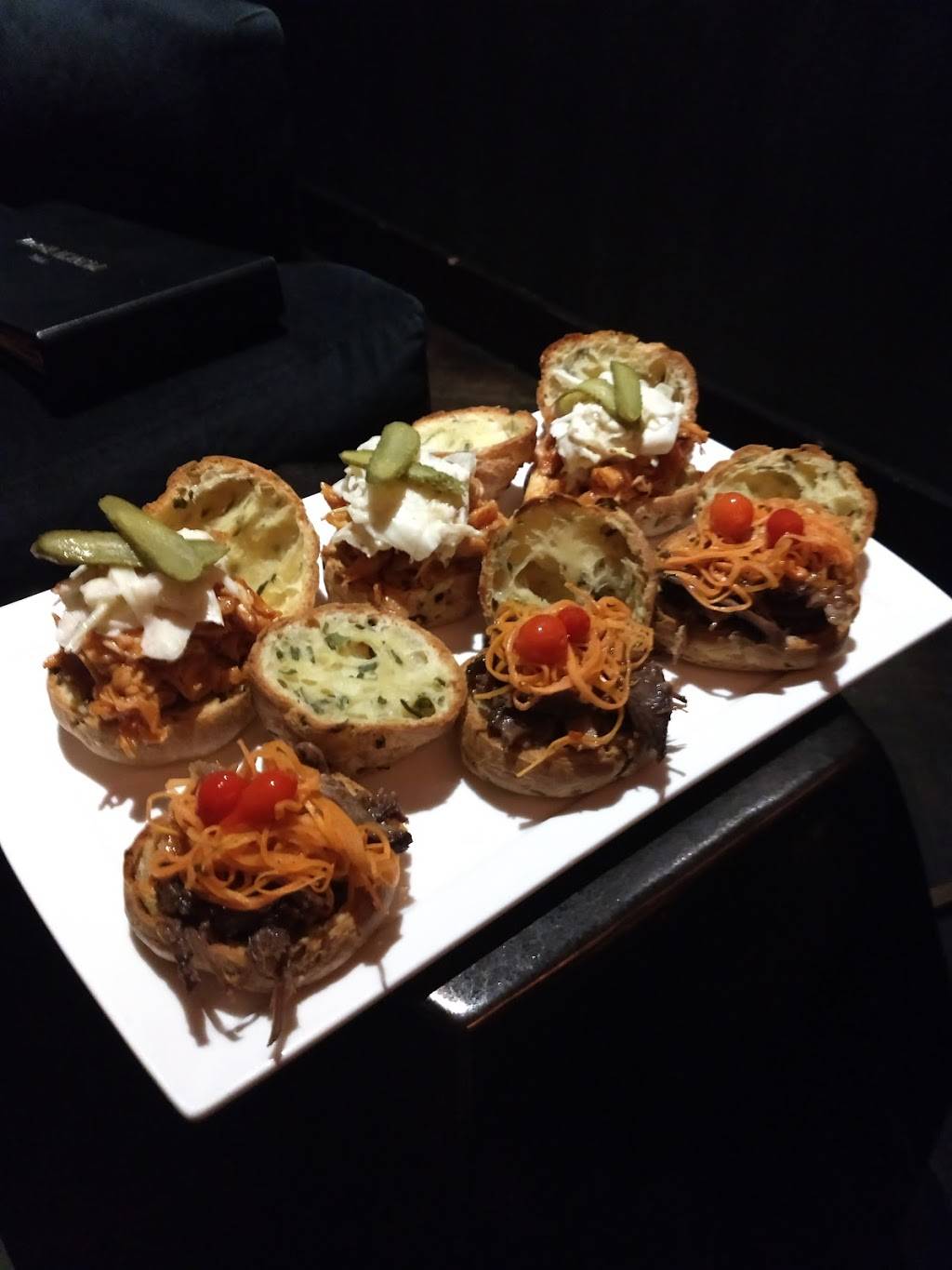 The Punch Room | restaurant | 201 E Trade St, Charlotte, NC 28202, USA | 7045472244 OR +1 704-547-2244