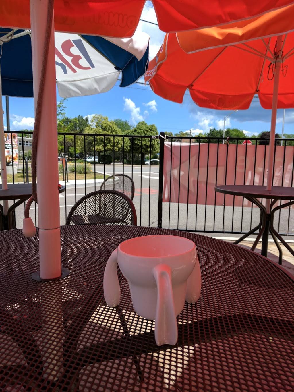 Dunkin Donuts | cafe | 4445 Golf Rd, Skokie, IL 60076, USA | 8476757800 OR +1 847-675-7800