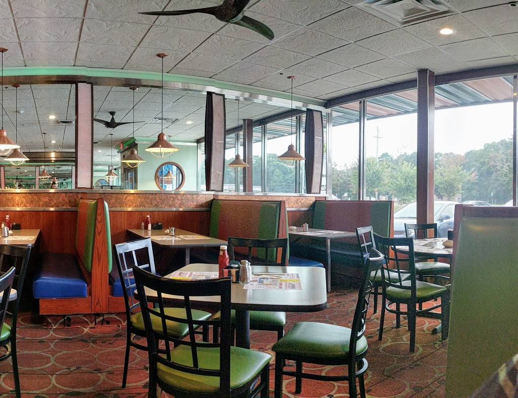 William Floyd Diner | restaurant | 467 William Floyd Pkwy, Shirley, NY 11967, USA | 6313994388 OR +1 631-399-4388