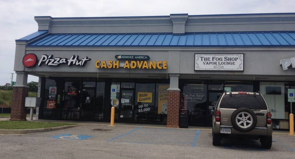 Pizza Hut | meal takeaway | 301 Market Dr, Emporia, VA 23847, USA | 4346346445 OR +1 434-634-6445