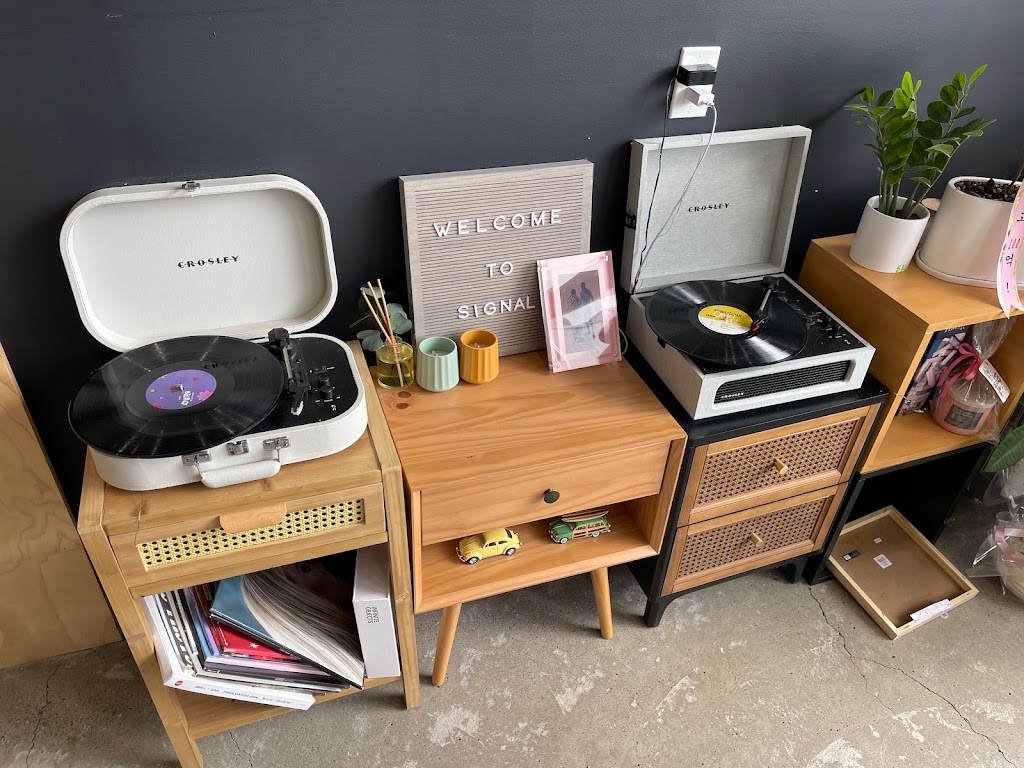 Signal | restaurant | 162-15 Depot Rd, Queens, NY 11358, USA | 9175227808 OR +1 917-522-7808