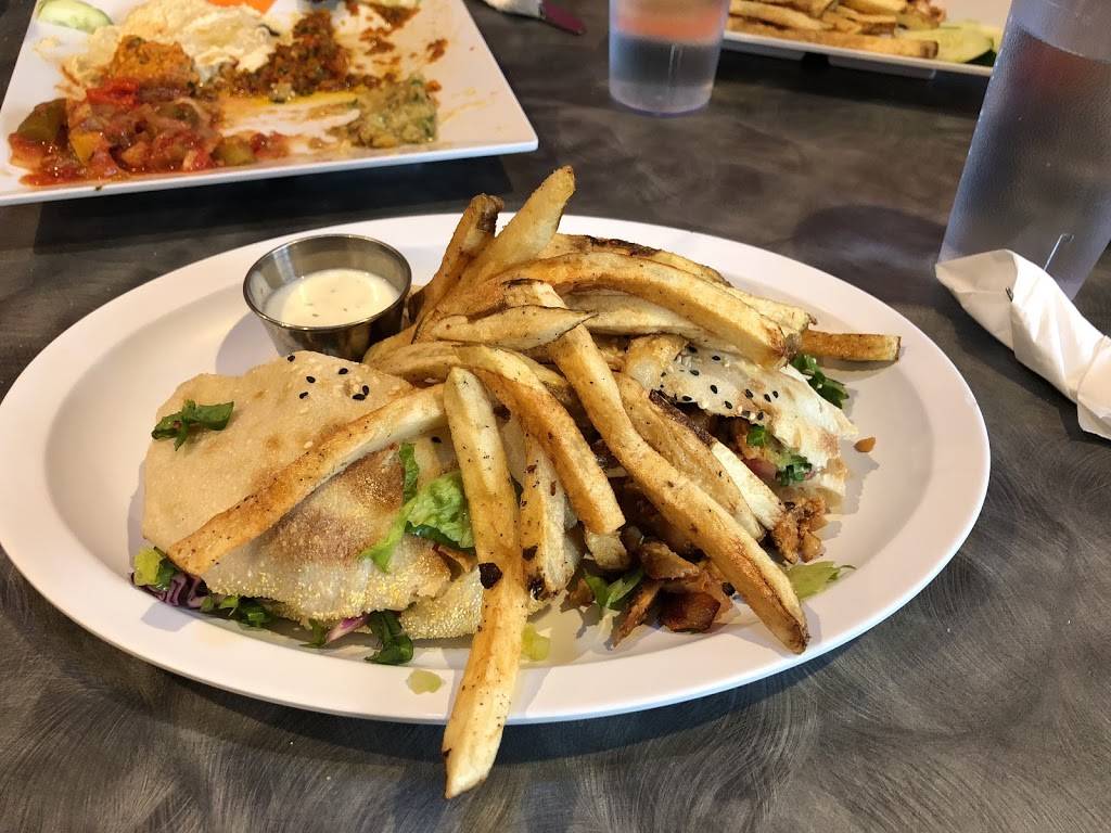 Zizis Cafe | restaurant | 2825 N Sheffield Ave, Chicago, IL 60657, USA | 7736979228 OR +1 773-697-9228