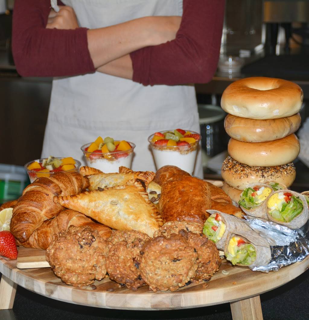 Chaube Coffee Roasters & Cafe | cafe | 601 Lake Cook Rd, Deerfield, IL 60015, USA | 2244249522 OR +1 224-424-9522