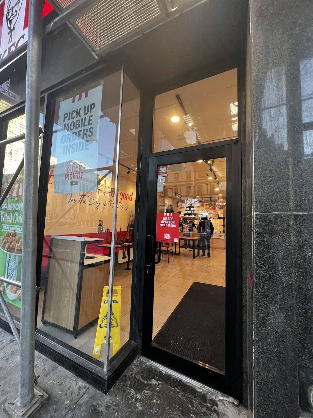 KFC | restaurant | 408 8th Ave, New York, NY 10001, USA | 3323458424 OR +1 332-345-8424