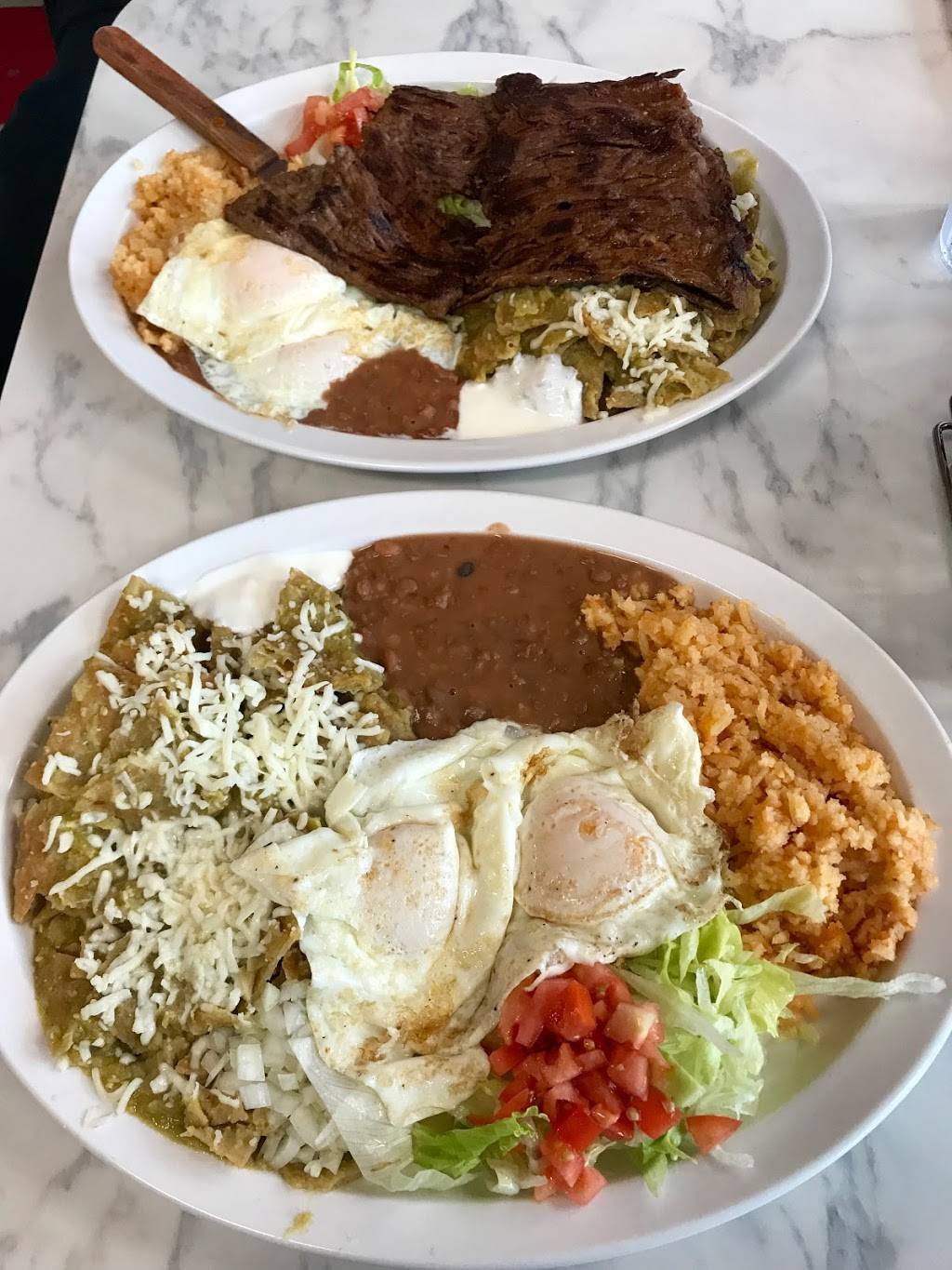 Los Perez Cafe | restaurant | 2009 Washington St, Waukegan, IL 60085, USA | 8476724920 OR +1 847-672-4920