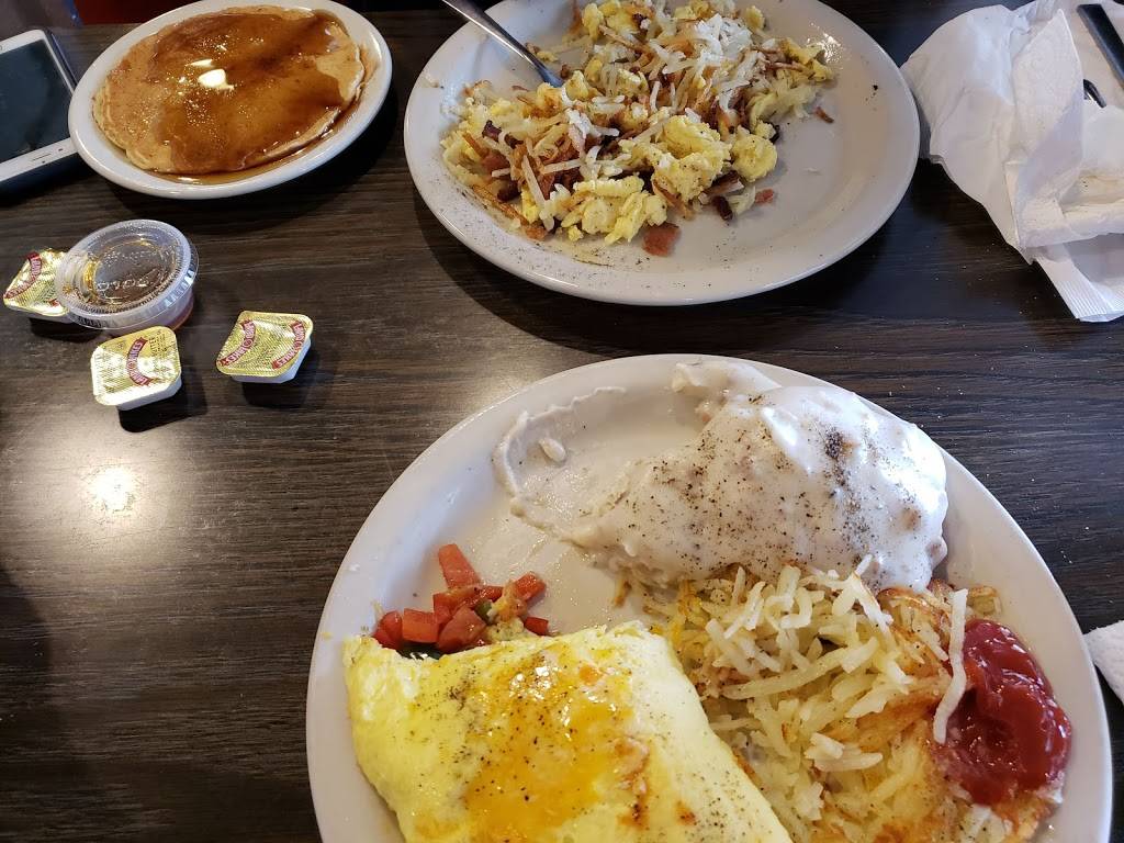 Filling Station Restaurant | restaurant | 2055 E Van Buren, Eureka Springs, AR 72632, USA | 4792536015 OR +1 479-253-6015