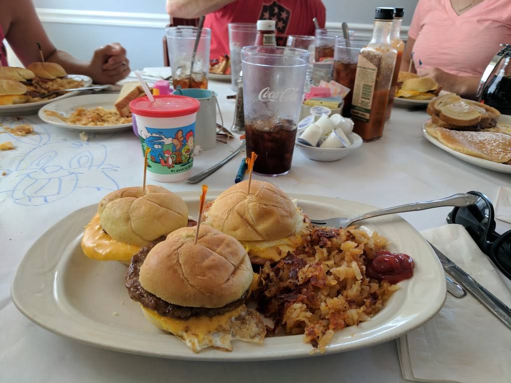 Pattis Kitchen | restaurant | 3626 NJ-35, Lavallette, NJ 08735, USA | 7322501399 OR +1 732-250-1399