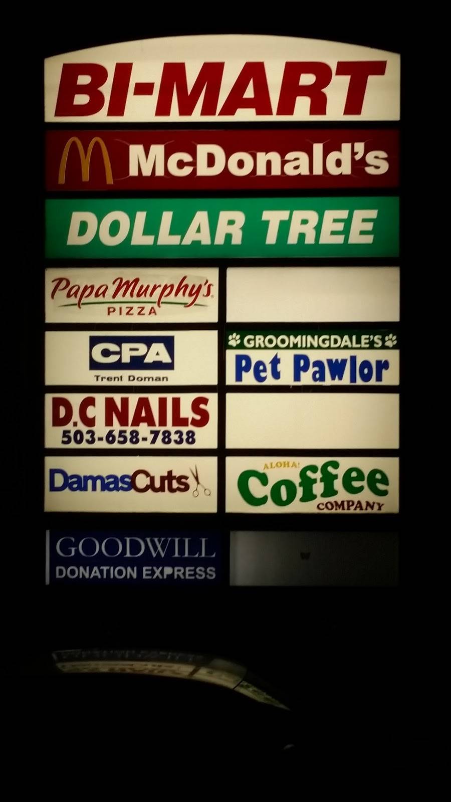 Papa Murphys Take N Bake Pizza | meal takeaway | 19960 South East Highway 212, Damascus, OR 97089, USA | 5036697272 OR +1 503-669-7272