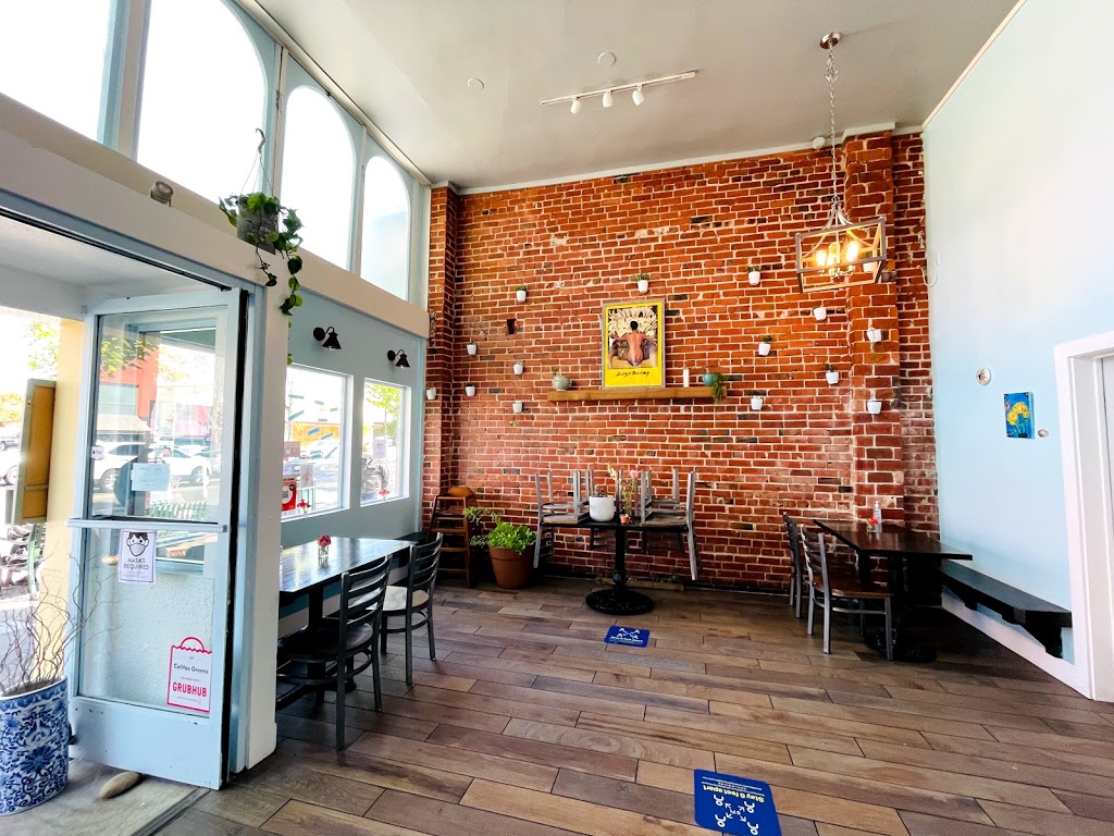 Califas Greens | restaurant | 1106 University Ave, Berkeley, CA 94702, USA | 5107051007 OR +1 510-705-1007