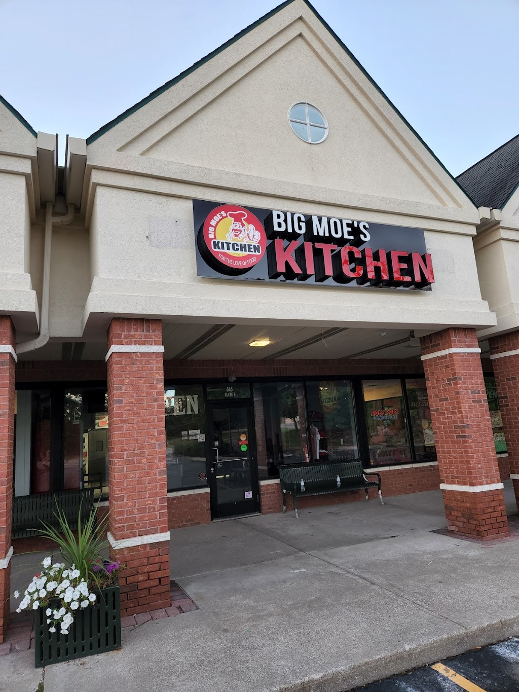 Big Moes Kitchen-Grand Blanc | restaurant | 545 E. Grand Blanc Rd., Grand Blanc, MI 48439, USA | 8104984198 OR +1 810-498-4198
