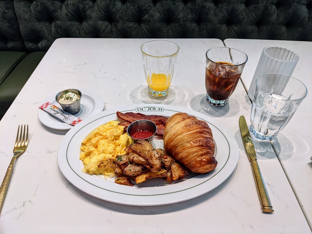 BISTRO DU JOUR | restaurant | 99 District Square SW, Washington, DC 20024, USA | 2029847400 OR +1 202-984-7400