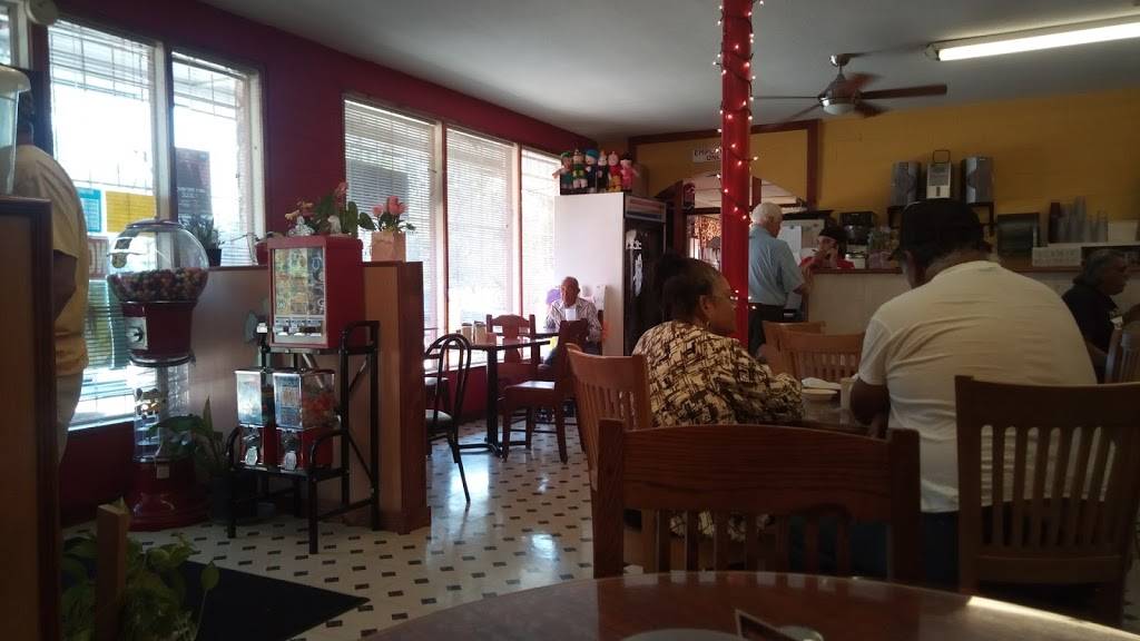 Casa de Don Lorenzo | restaurant | 307 E Martin Luther King Dr, San Marcos, TX 78666, USA | 5128781184 OR +1 512-878-1184