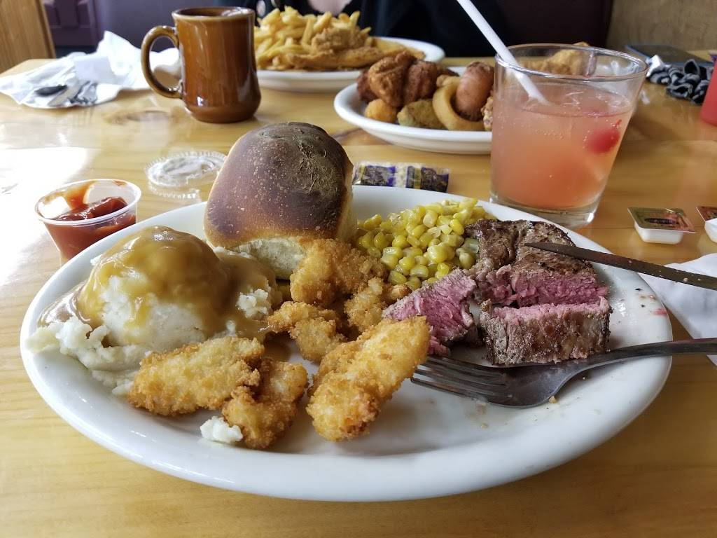 Severt’s Fine Foods | restaurant | 104 Meadow St, Stratford, WI 54484, USA | 7156873249 OR +1 715-687-3249