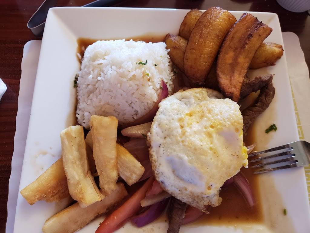 Golden Chicken | restaurant | 164 E Main St, Bay Shore, NY 11706, USA | 6316478240 OR +1 631-647-8240