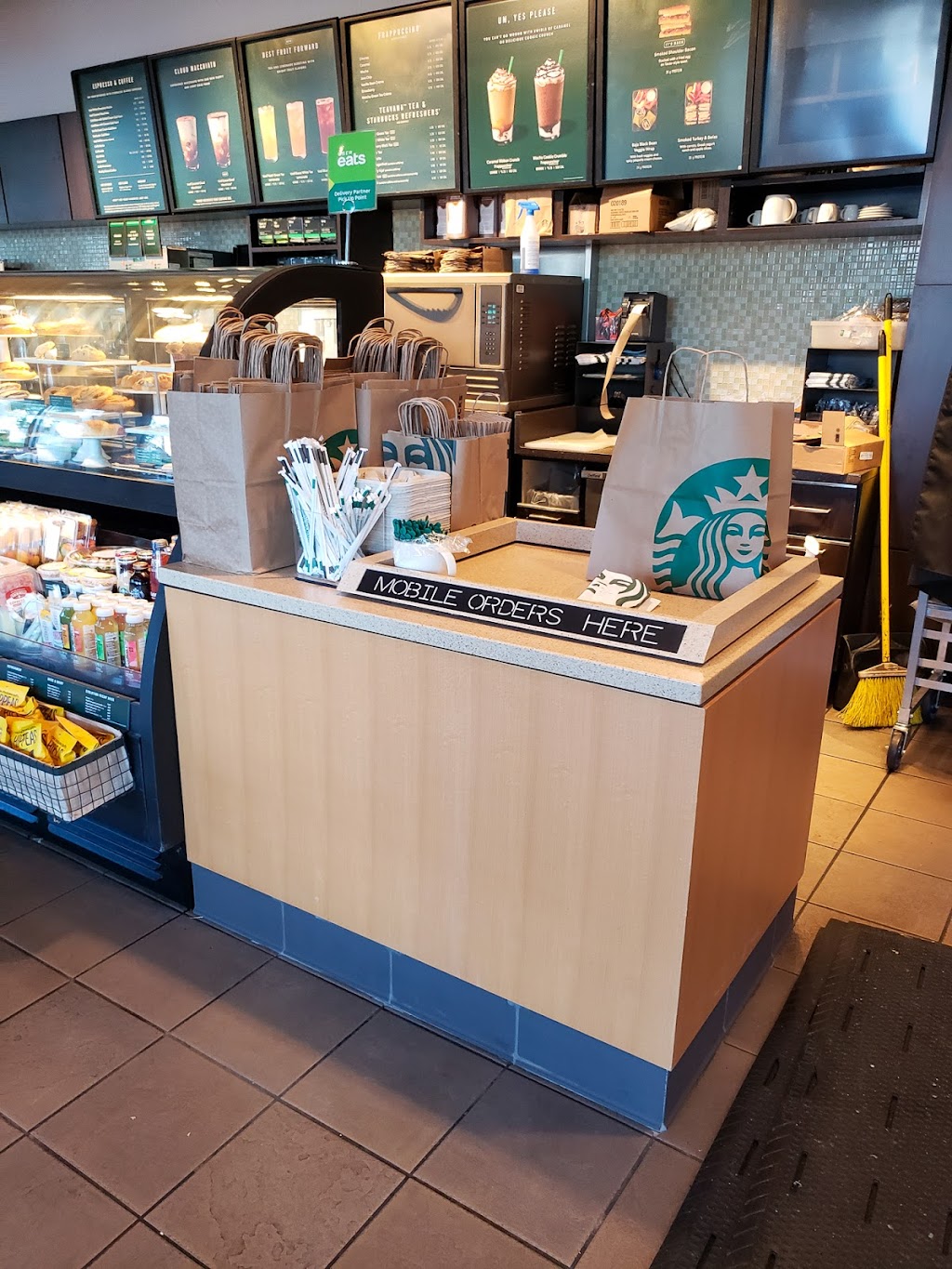 Starbucks | cafe | 13604 N Kendall Dr, Miami, FL 33186, USA | 3053873716 OR +1 305-387-3716