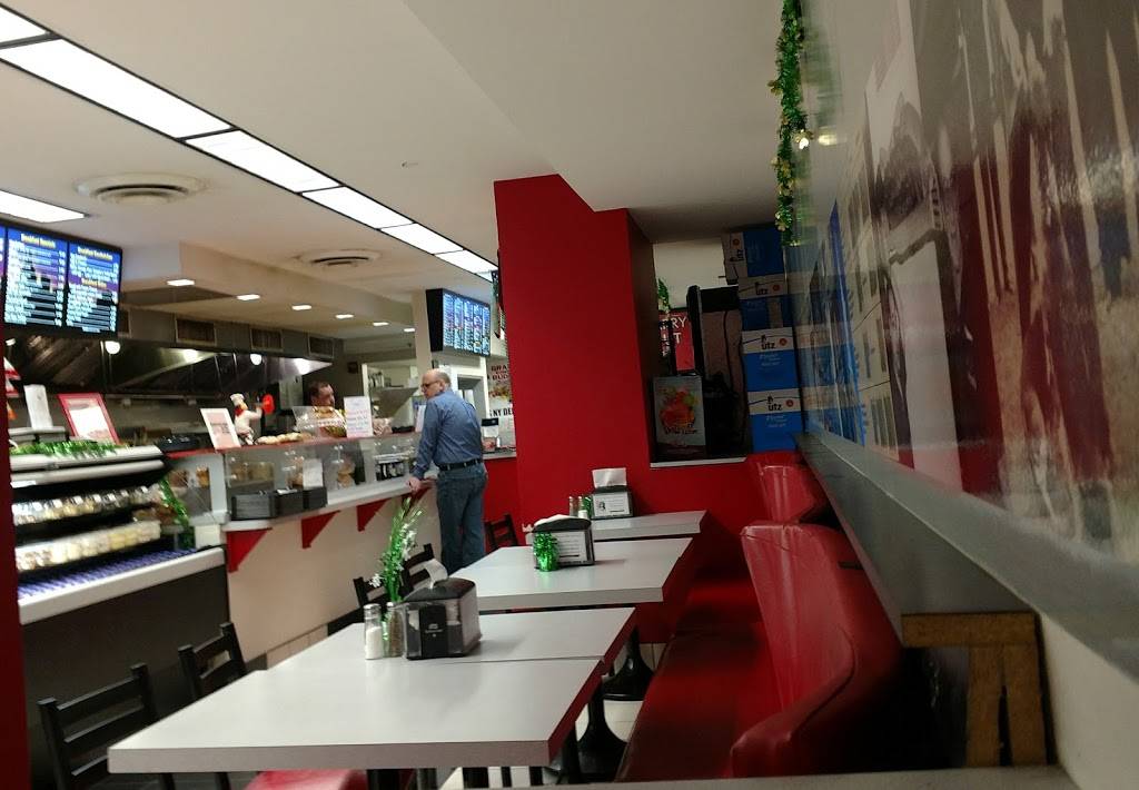 Loebs NY Deli | restaurant | 1712 I St NW, Washington, DC 20006, USA | 2029655632 OR +1 202-965-5632