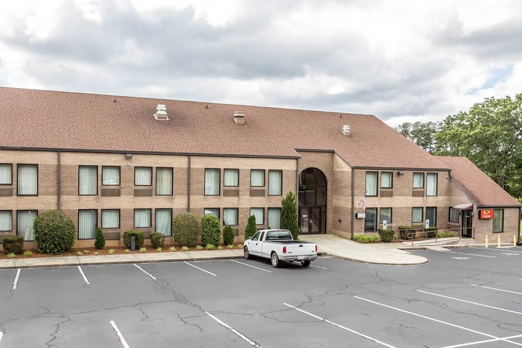 Econo Lodge & Suites | restaurant | 408 W Morganton Rd, Southern Pines, NC 28387, USA | 9106922063 OR +1 910-692-2063