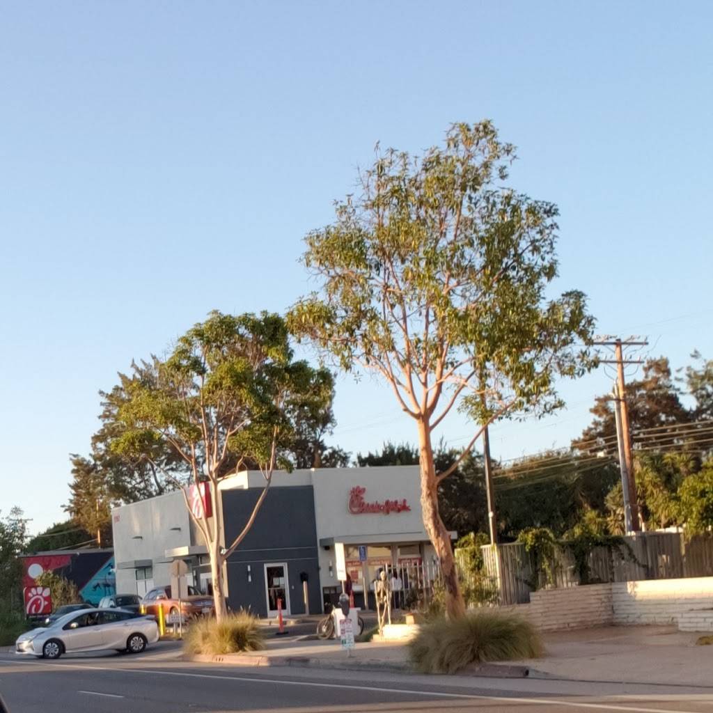 Chick-fil-A | restaurant | 2207 Lincoln Blvd, Santa Monica, CA 90405, USA | 3103920160 OR +1 310-392-0160