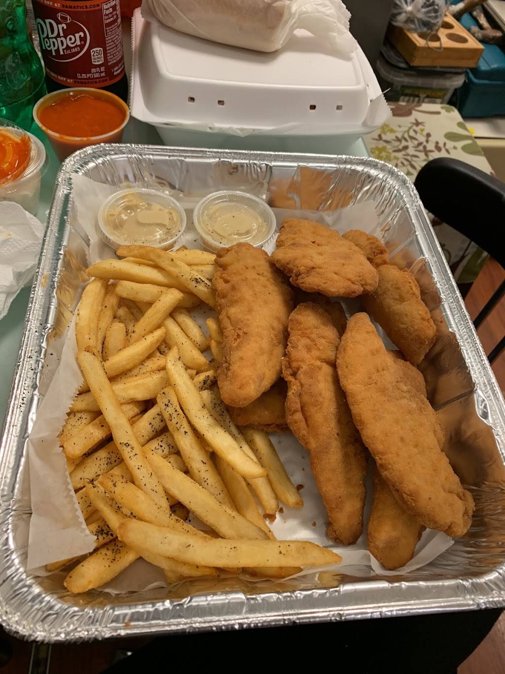 Riverside Pizza Manayunk | meal takeaway | 4217 Main St, Manayunk, PA 19127, USA | 2154827400 OR +1 215-482-7400