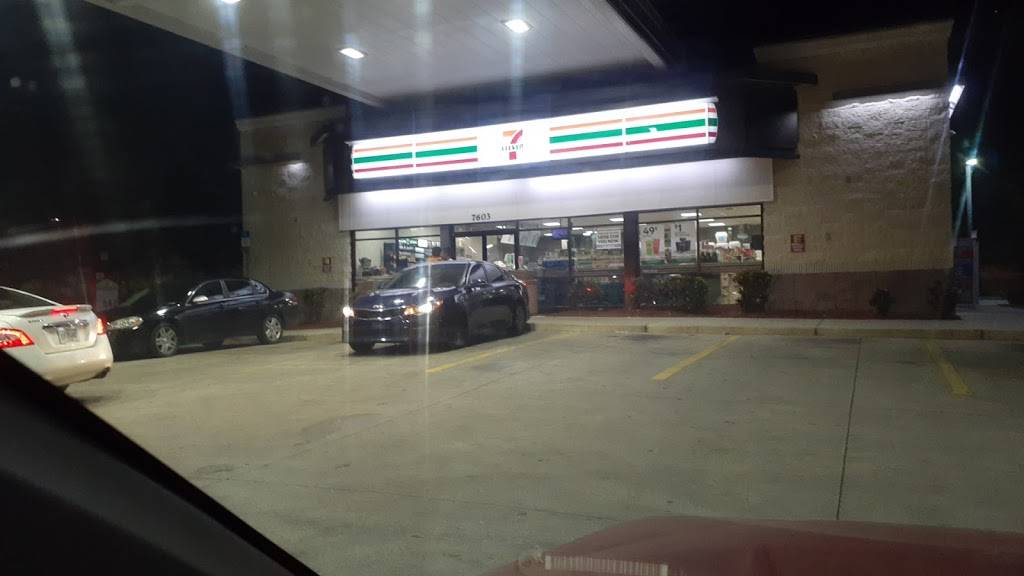 7-Eleven | bakery | 7603 W Colonial Dr, Orlando, FL 32818, USA | 4072949961 OR +1 407-294-9961